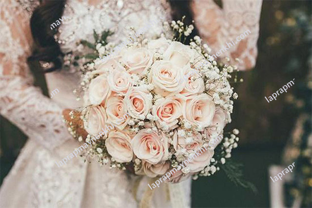 Hoa cưới cô dâu hoa hồng đẹp