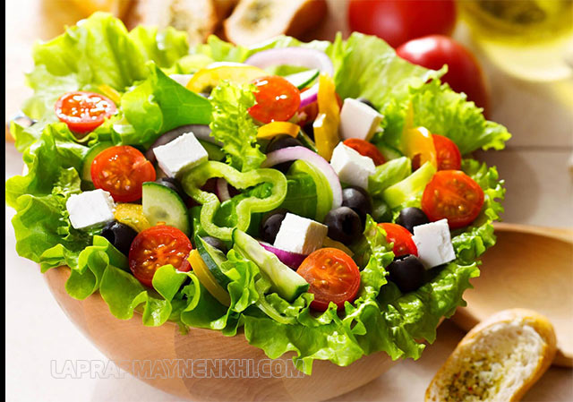 Salad rau củ dễ ăn và ít calo